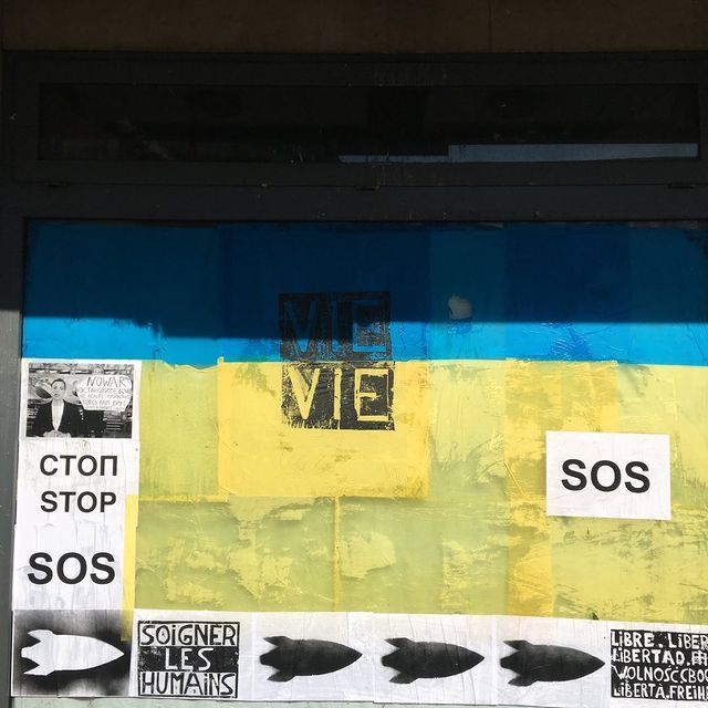 collages à Paris, mars 2022... - un groupe Paris | Kiev